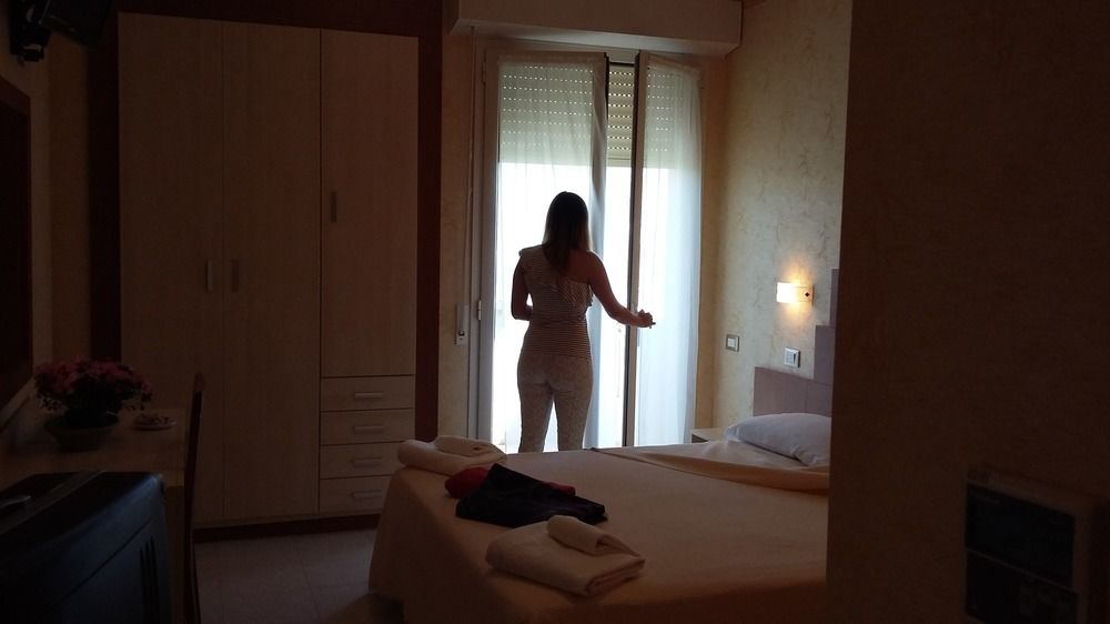 Hotel Condor Milano Marittima Extérieur photo
