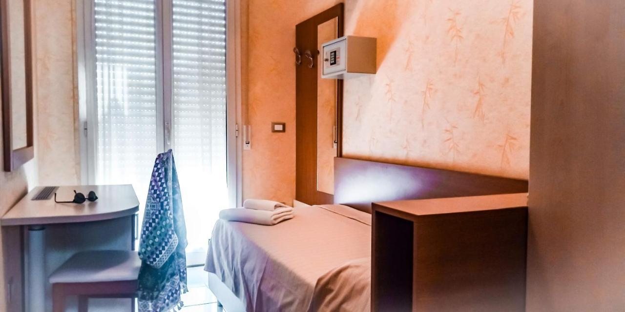 Hotel Condor Milano Marittima Extérieur photo