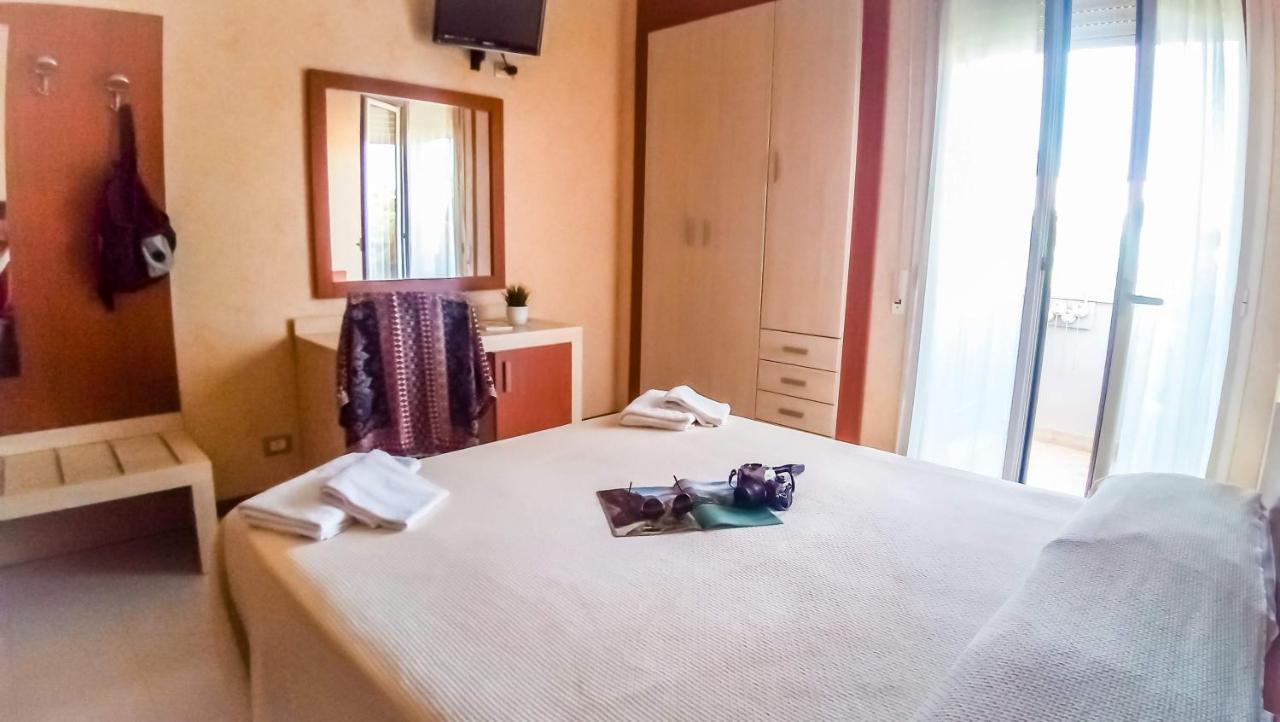 Hotel Condor Milano Marittima Extérieur photo